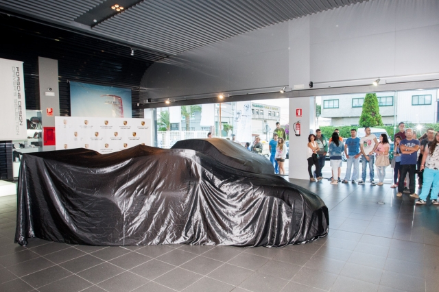 019 presentacin porsche 2010 ares racing 007